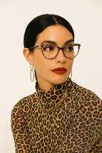 Load image into Gallery viewer, Hope Progressive Reading Glasses